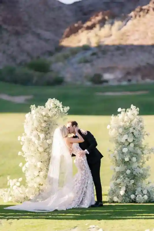 A Classic Wedding for Abigail and Derrick