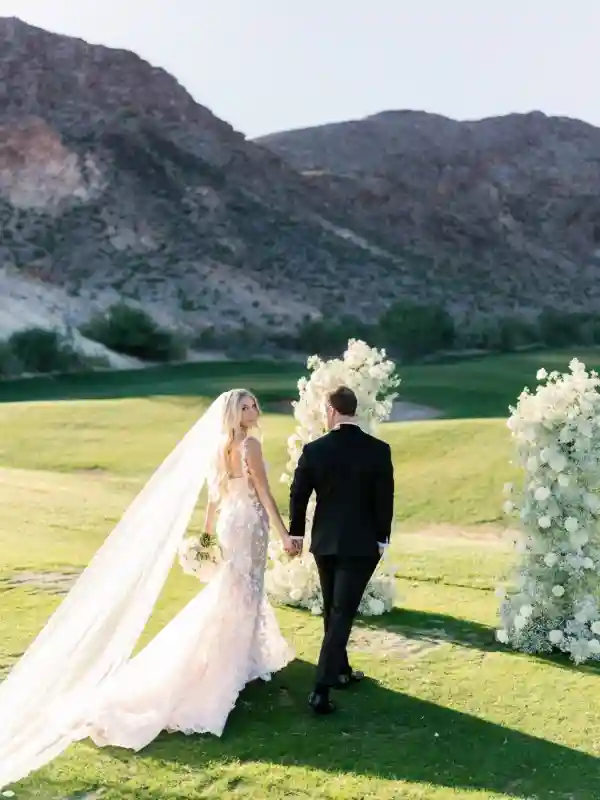 A Classic Wedding for Abigail and Derrick