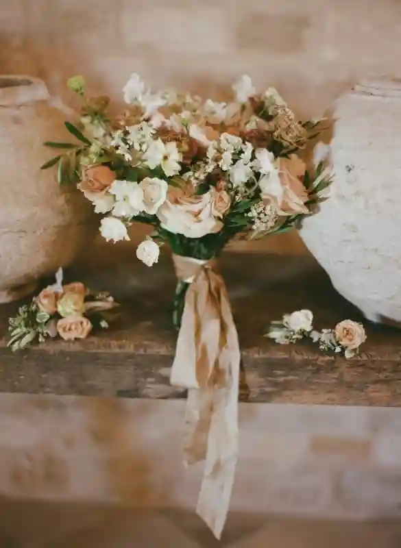 A Vineyard Wedding for Alexis and Austin
