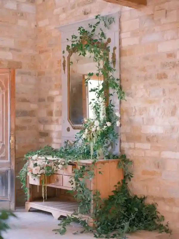 A Vineyard Wedding for Alexis and Austin