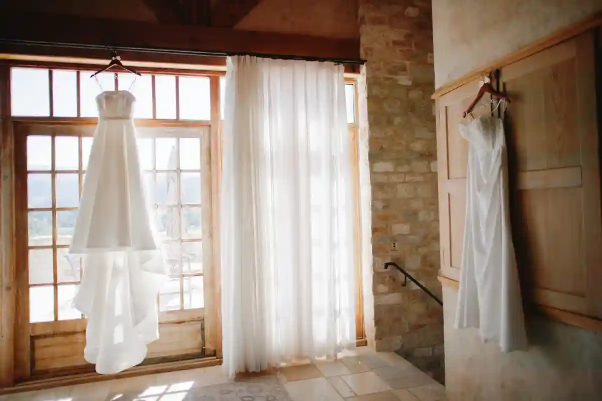 A Vineyard Wedding for Alexis and Austin