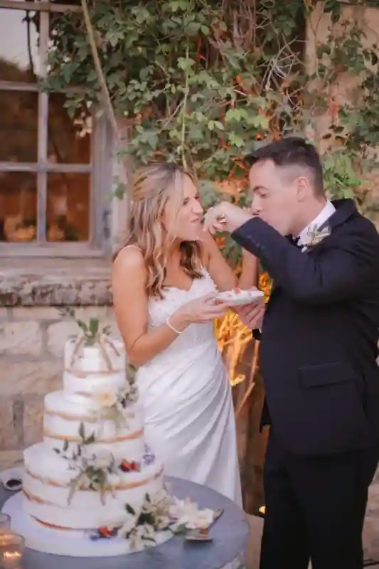 A Vineyard Wedding for Alexis and Austin