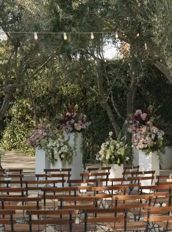 A Vintage Wedding for Amelia and Dylan