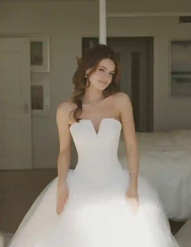 A Vintage Wedding for Amelia and Dylan