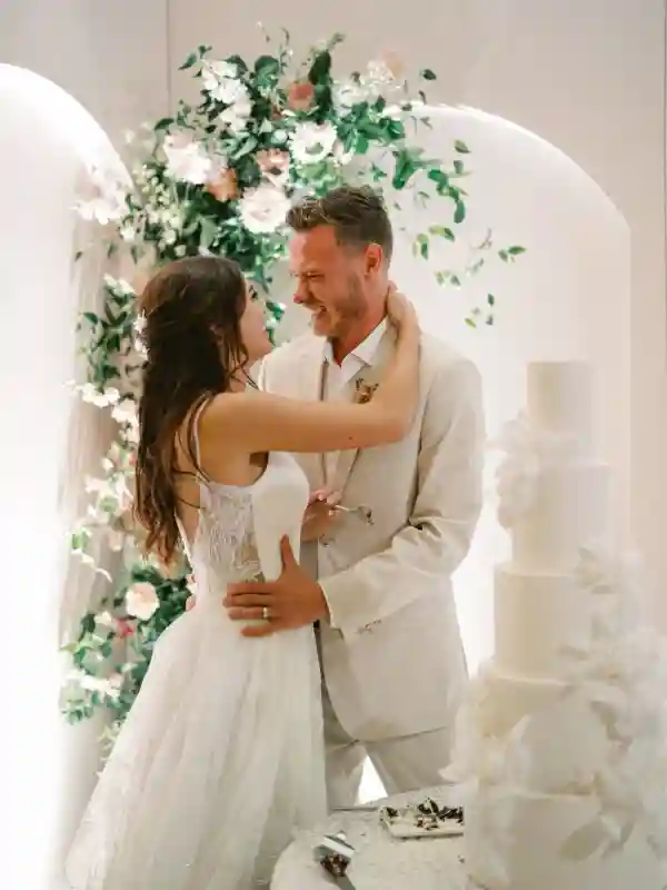 A Beach Wedding for Andi and Noah