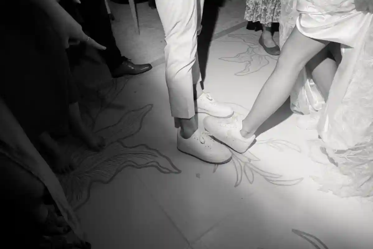 A Beach Wedding for Andi and Noah