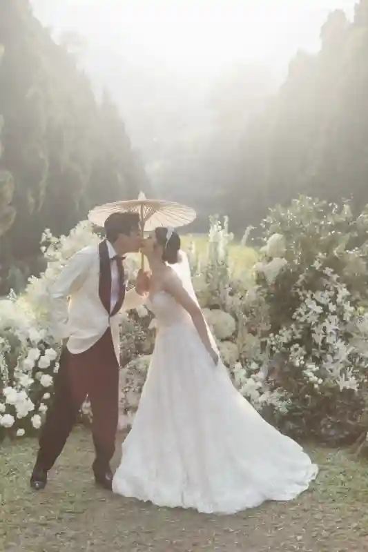 A Forest Wedding for Cynthia and Forest