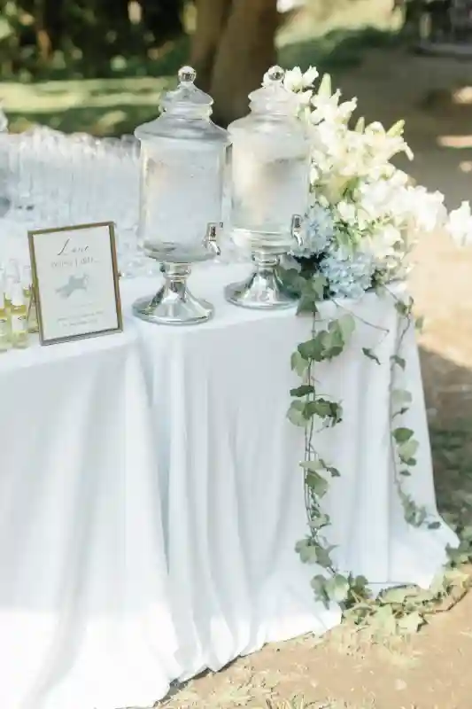 A Forest Wedding for Cynthia and Forest