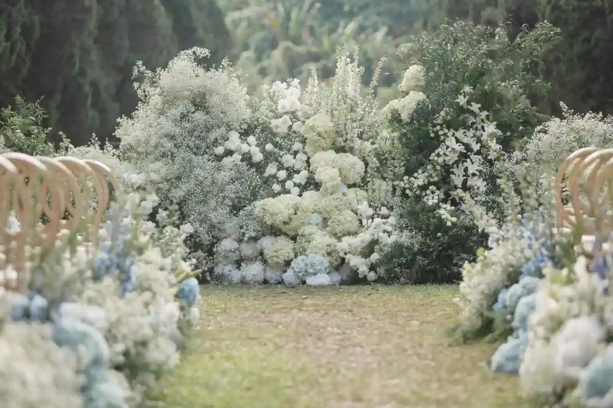 A Forest Wedding for Cynthia and Forest