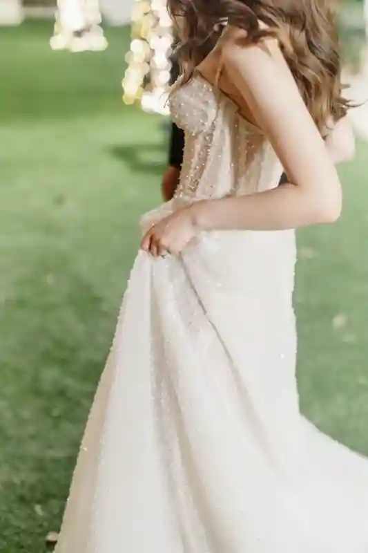 A Forest Wedding for Cynthia and Forest