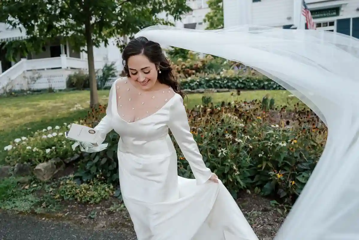 A Waterfront Wedding for Francesca and Kyle