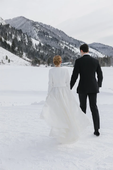 A Winter Wedding for Samantha and Spencer