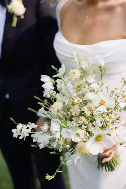 A Garden Wedding for Jenna and Sam