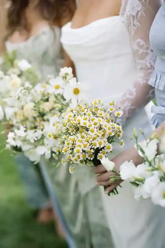 A Garden Wedding for Jenna and Sam