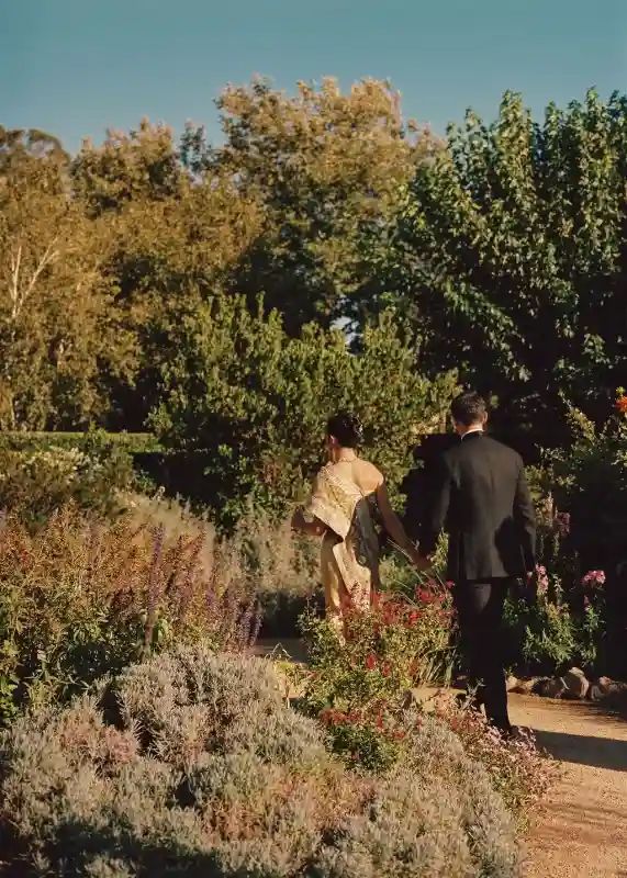 A Garden Wedding for Jennie and John