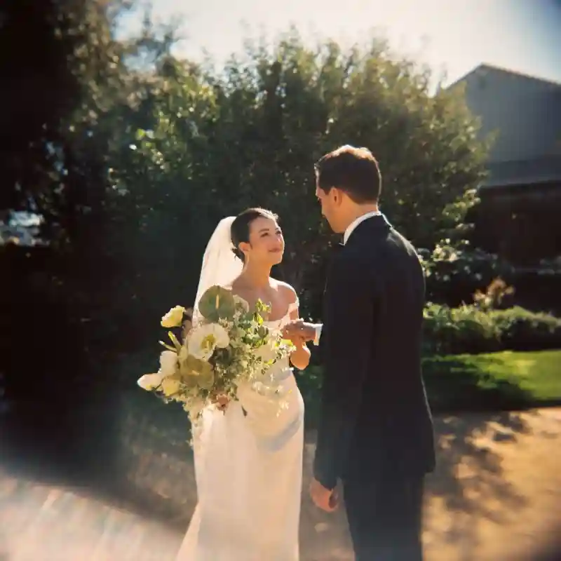 A Garden Wedding for Jennie and John