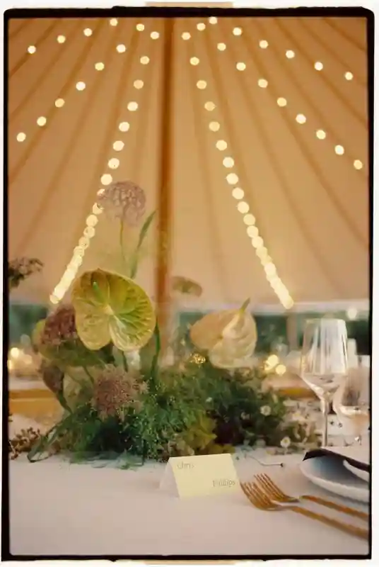 A Garden Wedding for Jennie and John