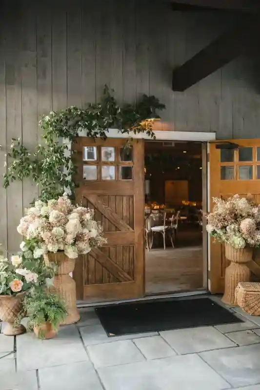 A Rustic Wedding for Julia and Eric
