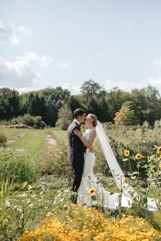 A Rustic Wedding for Julia and Eric