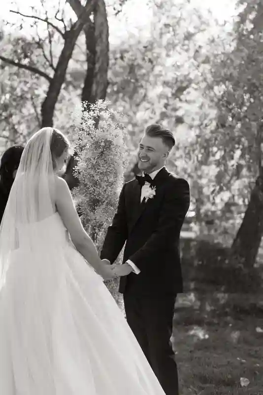 An Intimate Wedding for Julianne and Tyler