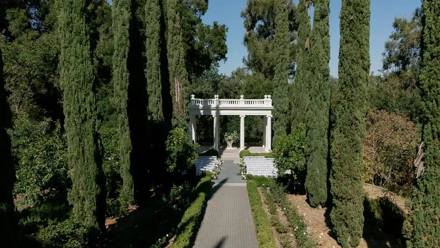 A Garden Wedding for Kyra and Vinny