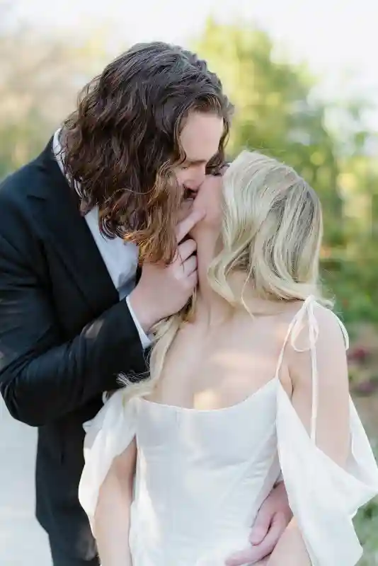 A Sweet Engagement for Lauren  and Daniel