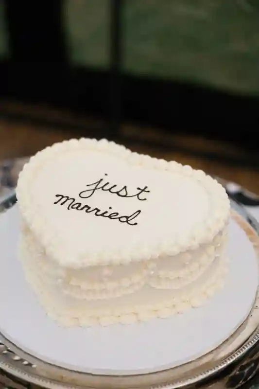 A Vintage Wedding for Marina and Garrett