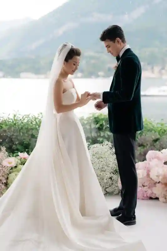 A Waterfront Wedding for Michelle and Christian