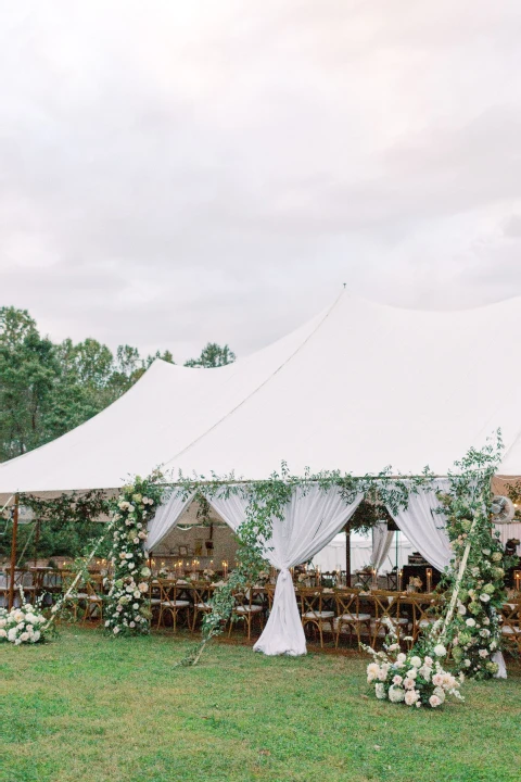 A Classic Wedding for Morgan and Will