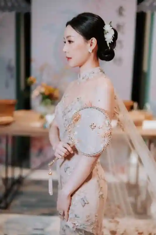 A Traditional Wedding for Sofina and Steven