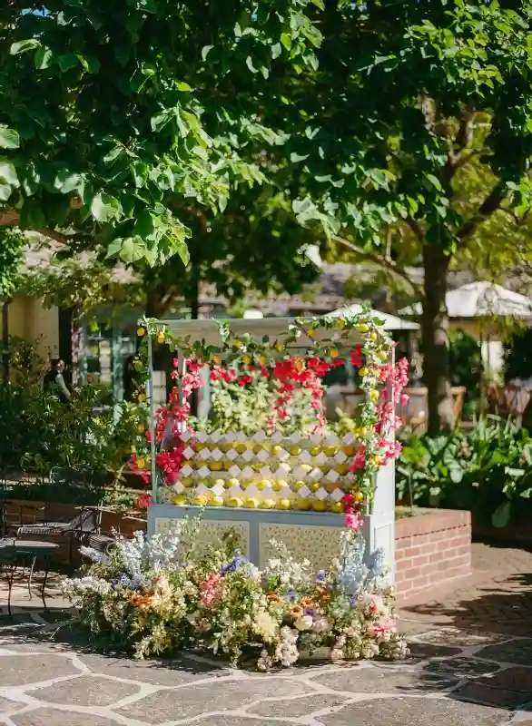 A Garden Wedding for Susan and Simon