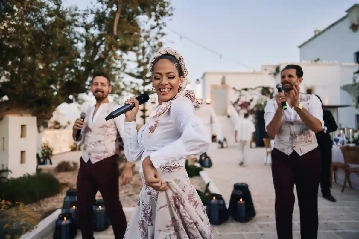 An Outdoor Wedding for Valeria and Carlos
