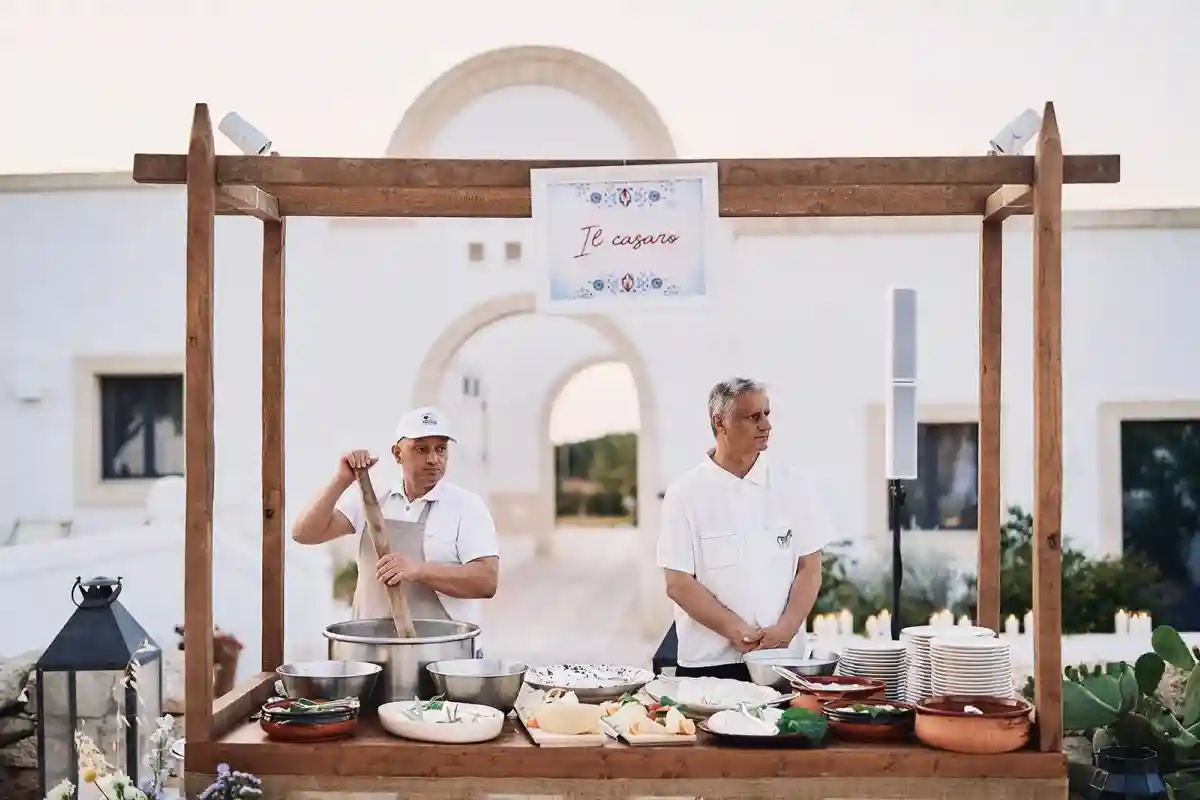 An Outdoor Wedding for Valeria and Carlos