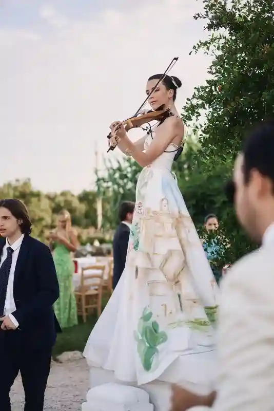 An Outdoor Wedding for Valeria and Carlos