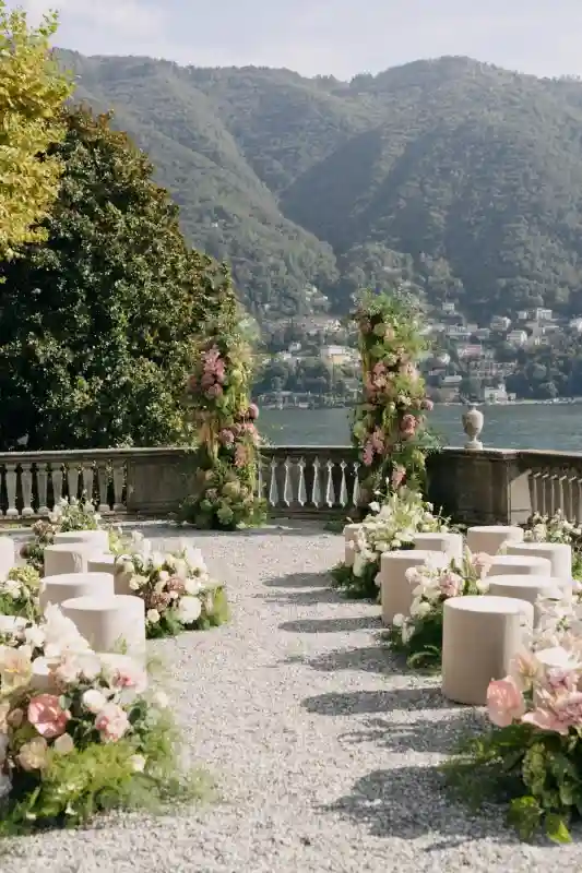 A Regency Chic Editorial for Vanessa and Ricardo