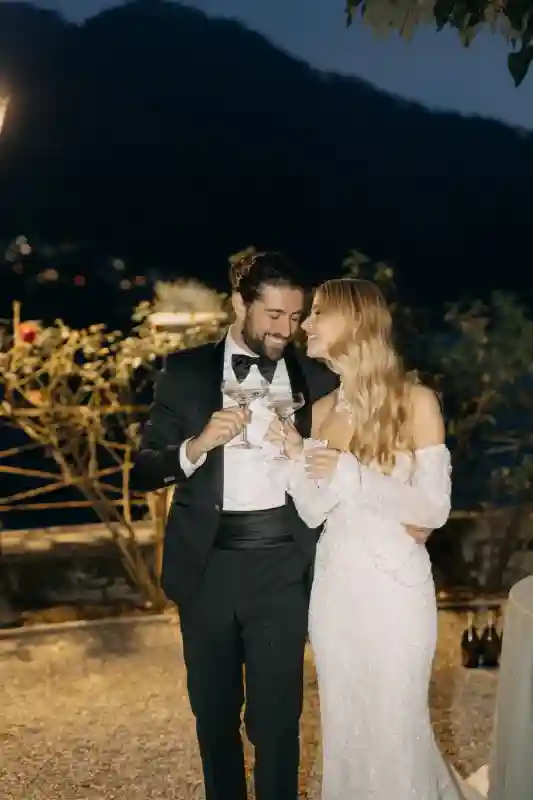 A Regency Chic Editorial for Vanessa and Ricardo