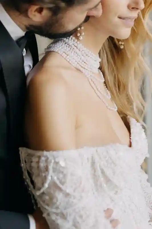 A Regency Chic Editorial for Vanessa and Ricardo