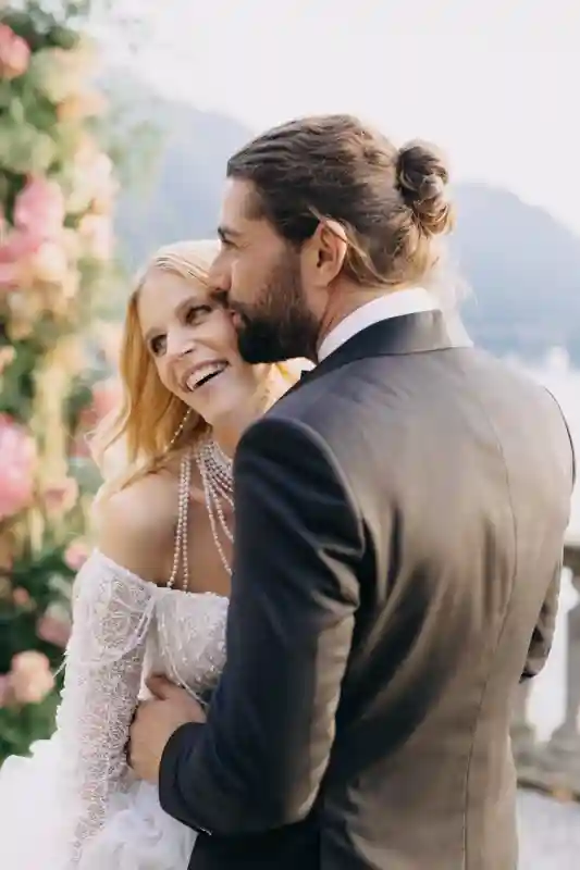 A Regency Chic Editorial for Vanessa and Ricardo