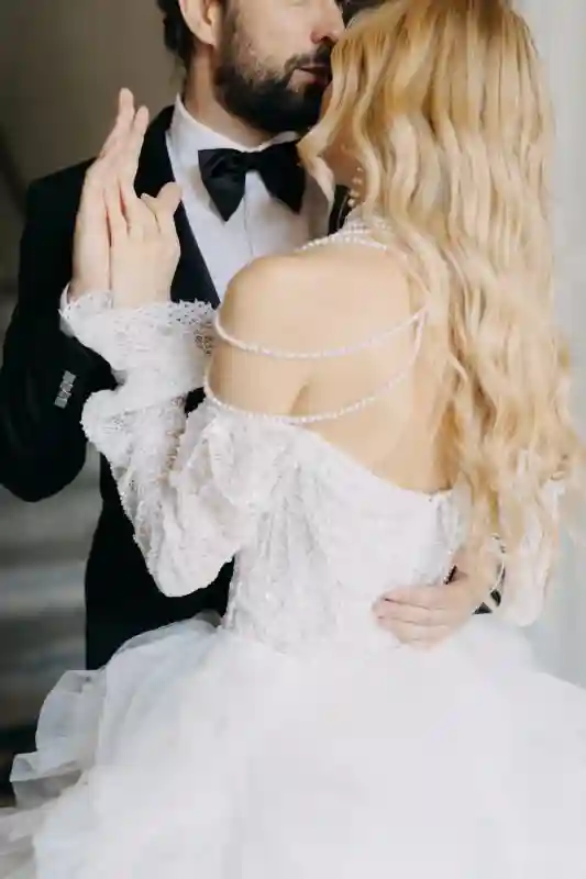 A Regency Chic Editorial for Vanessa and Ricardo