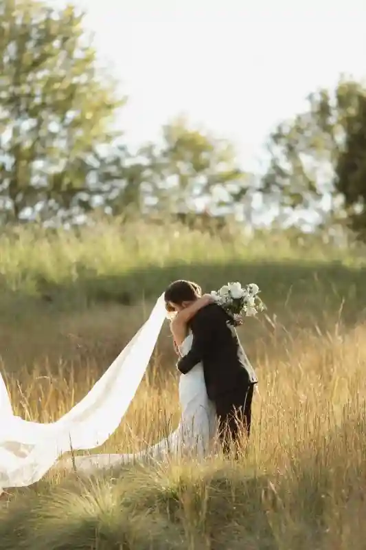 A Classic Wedding for Vanessa and Ryan