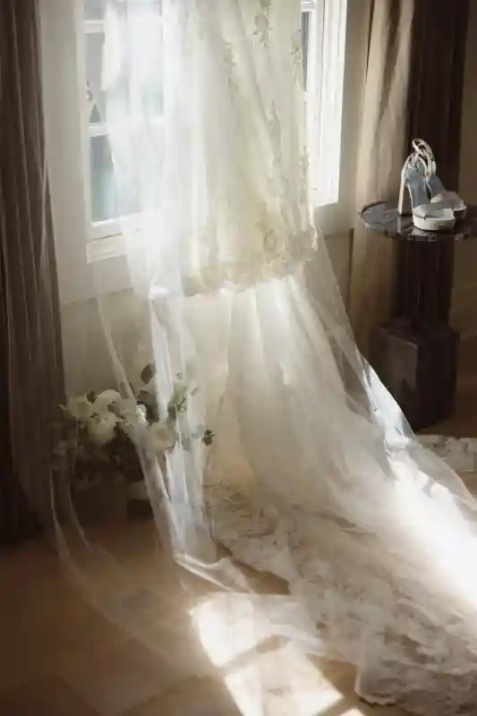 A Classic Wedding for Vanessa and Ryan
